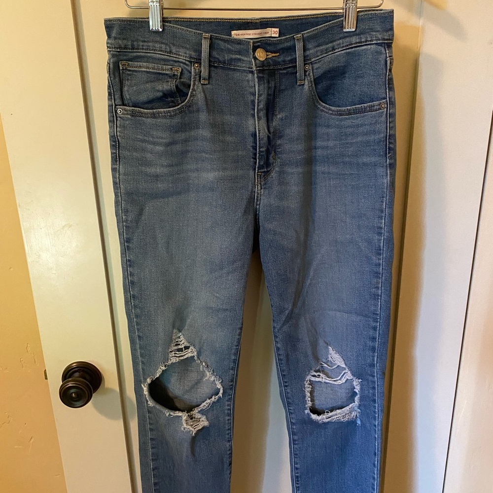 Levi’s boyfriend capri style jeans!